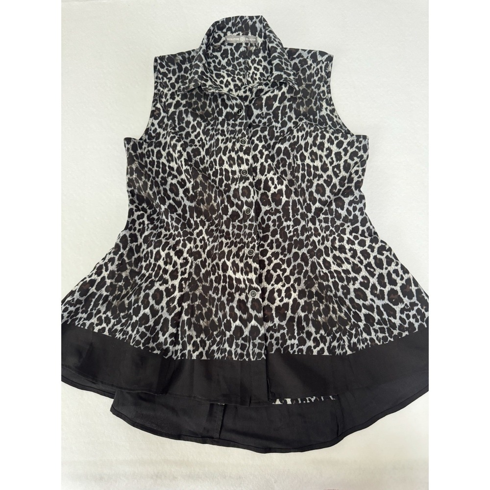 Signature collection Gray Leopard Button Up Tank Size Small 6-8